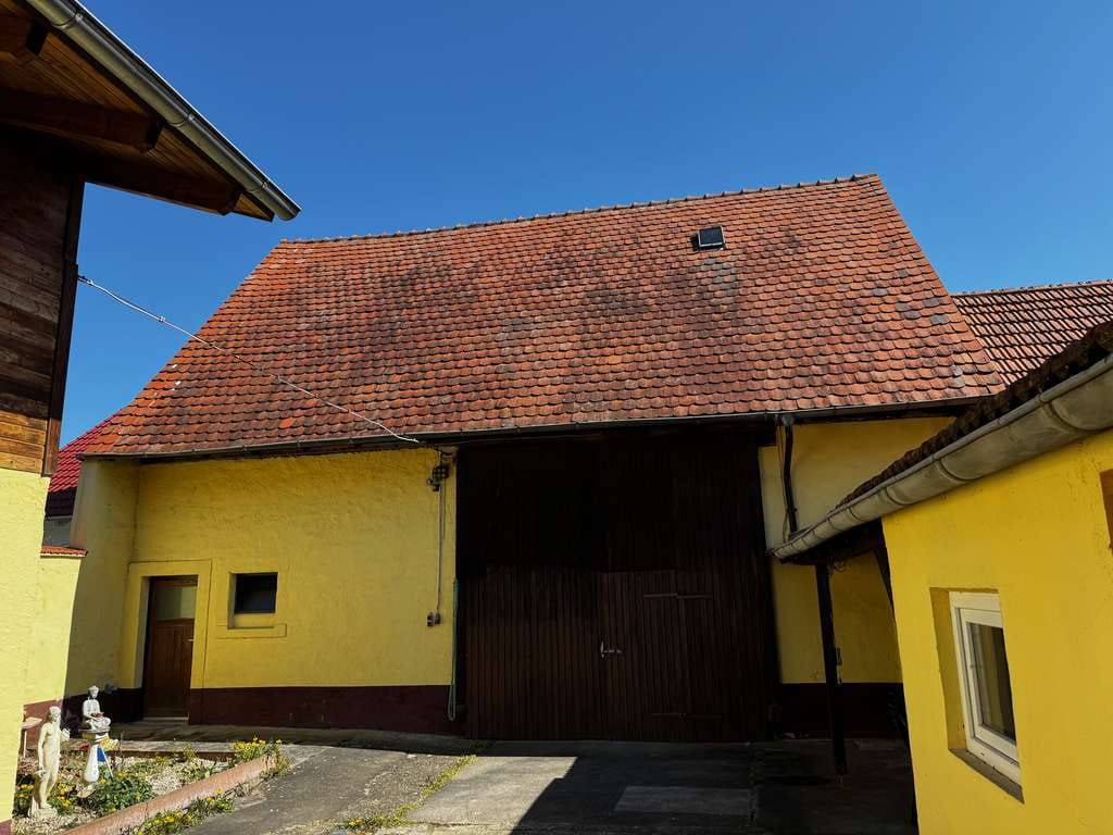 Immobilie in St. Leon-Rot - Zweifamilienwohnhaus mit großer Scheune und Bauplatz in 2. Reihe - Bild 3