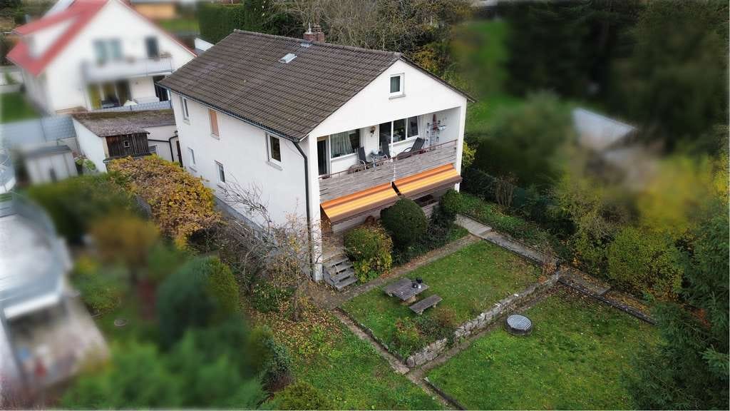 Immobilie in Herzogenaurach - Einfamilienhaus mit Garage  in zentraler Lage von Herzogenaurach - Bild 0
