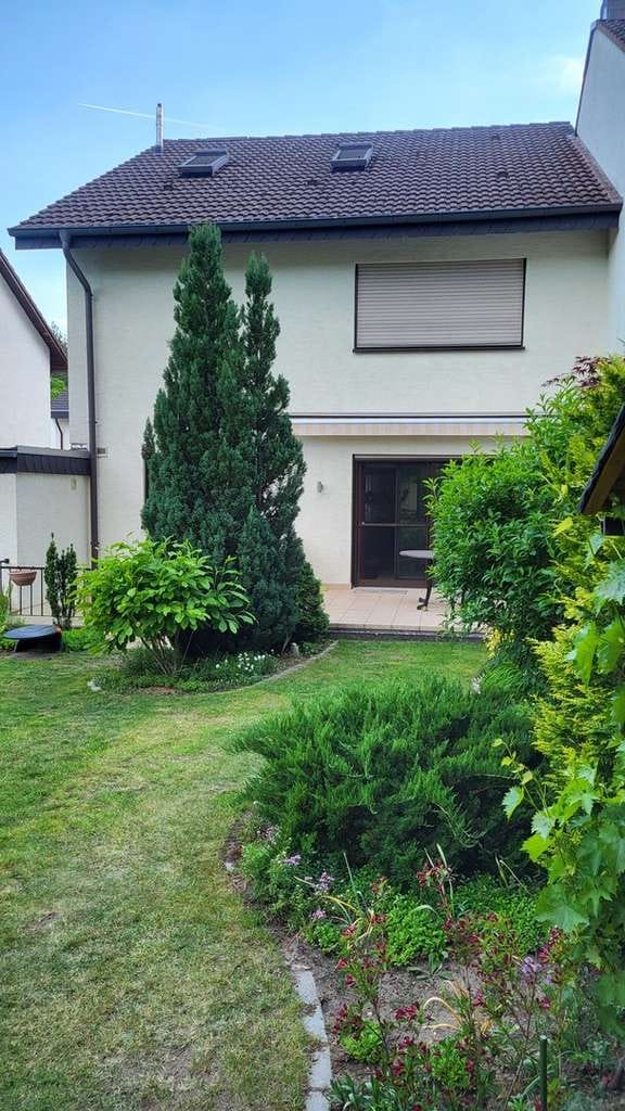 Immobilie in Oftersheim - CHARMANTE DOPPELHAUSHÄLFTE IN BEGEHRTER LAGE DER HARDWALDTSIEDLUNG OFTERSHEIM - Bild 4