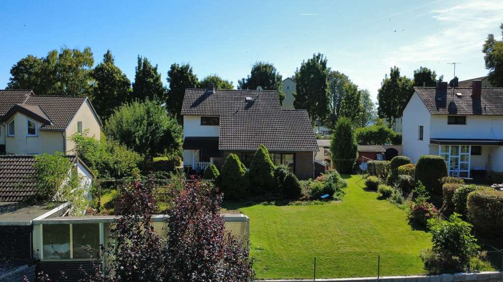 Immobilie in Gudensberg - Einfamilienhaus mit großem Sonnengrundstück am Schlossberg in Gudensberg - Bild 2
