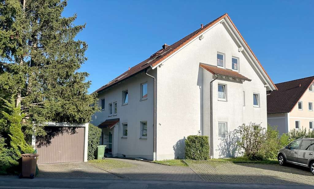 Immobilie in Stegaurach - 2-Zimmer-Dachgeschosswohnung mit Balkon in Stegaurach - Bild 0