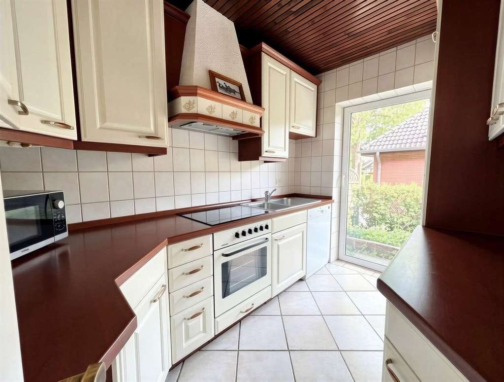 Immobilie in Ratzeburg - Ein Zuhause zum Ankommen und Wohlfühlen mit separater Einliegerwohnung - Bild 4
