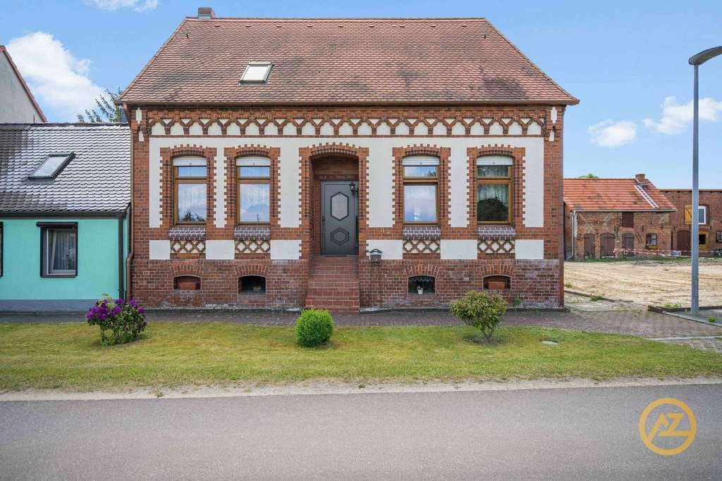 Immobilie in Jerichow - „Charakterhaus in Jerichow: großes Grundstück, Werkstatt & viel Potenzial“ - Bild 0