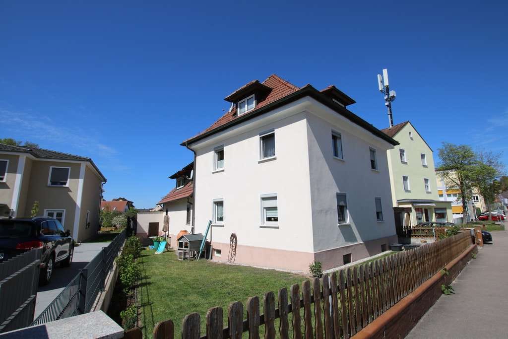 Immobilie in Schwandorf - OH-159-26 Vermietetes Mehrfamilienwohnhaus im Kreuzbergviertel von Schwandorf - Bild 0