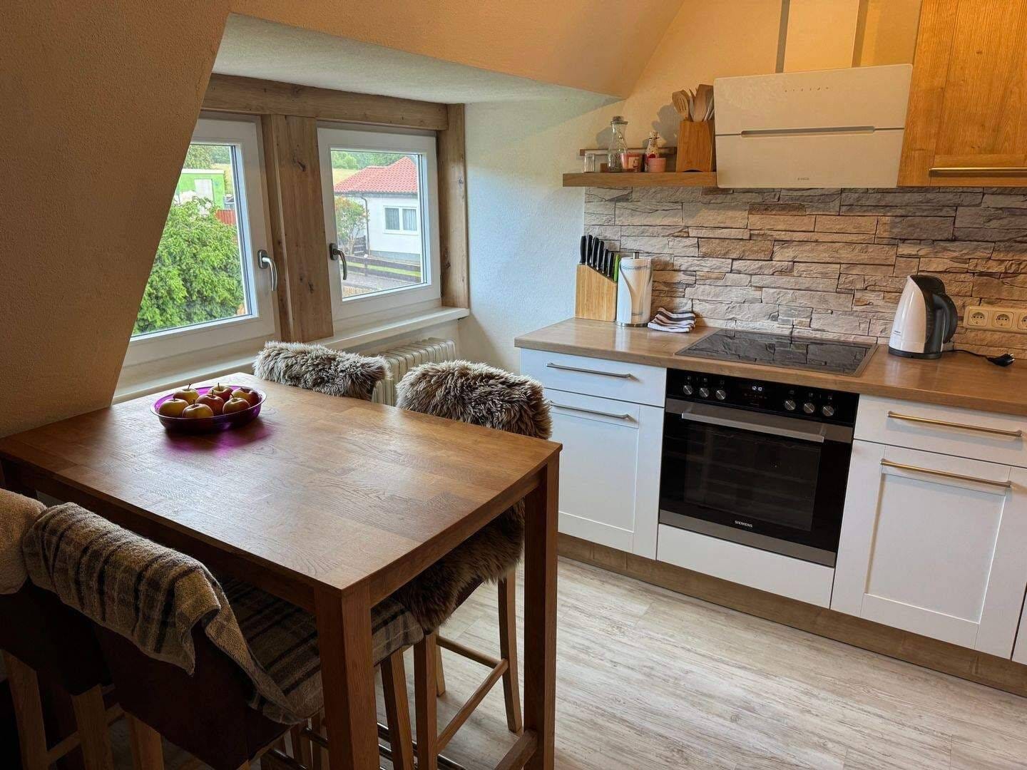 Immobilie in Staufenberg - Einfamilienhaus auf wunderschönem und sonnigen Garten  - Bild 3