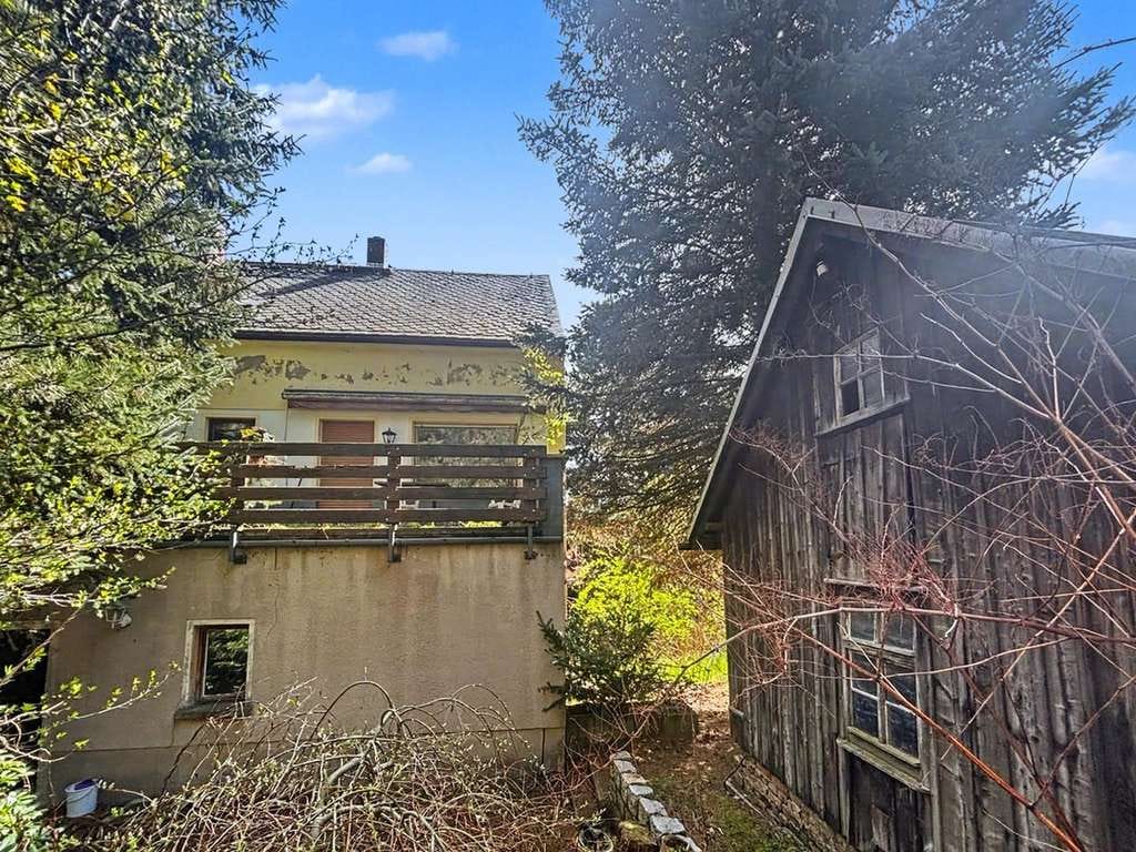 Immobilie in Zwönitz - Wecken Sie dieses Juwel aus seinem Dornröschen-Schlaf - Haus mit über 2.000 m² Grundstück in Zwönitz - Bild 1