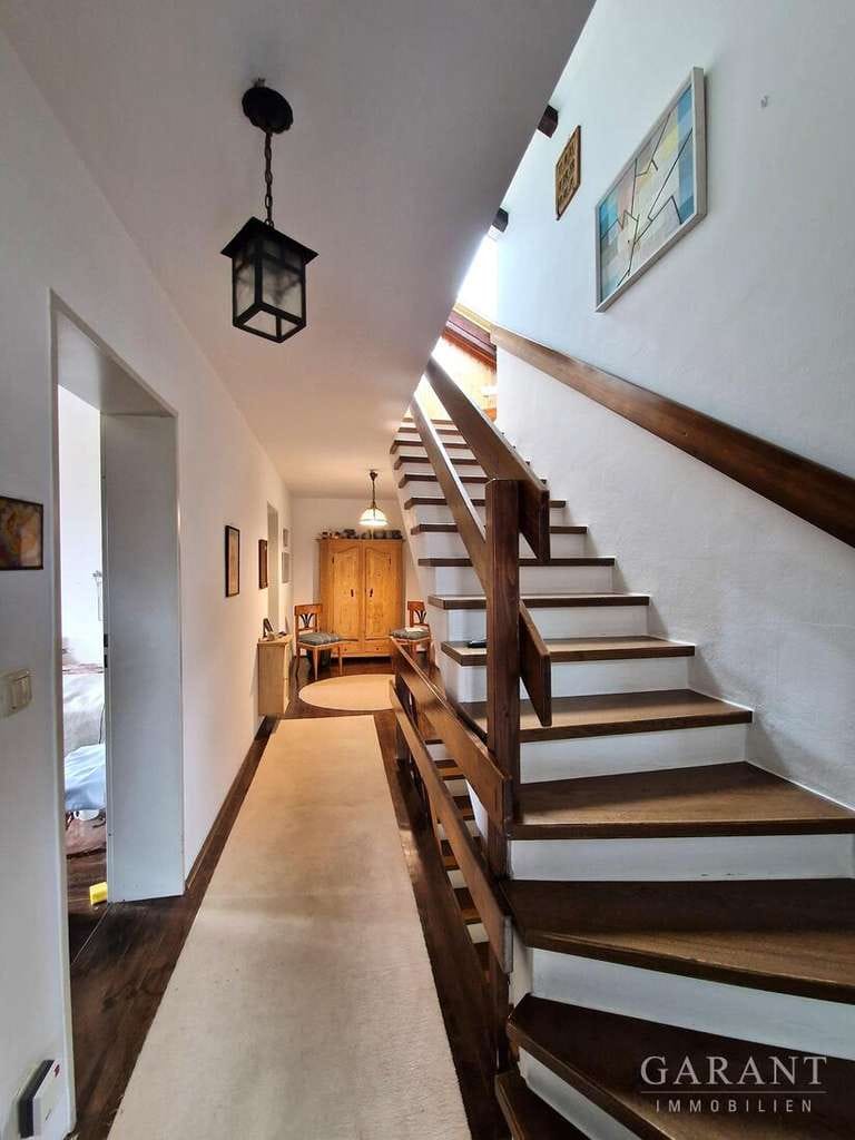 Immobilie in Stubenberg - Charmantes Einfamilienhaus mit Einlieger-/Gewerbebereich und Alpenblick - Bild 2