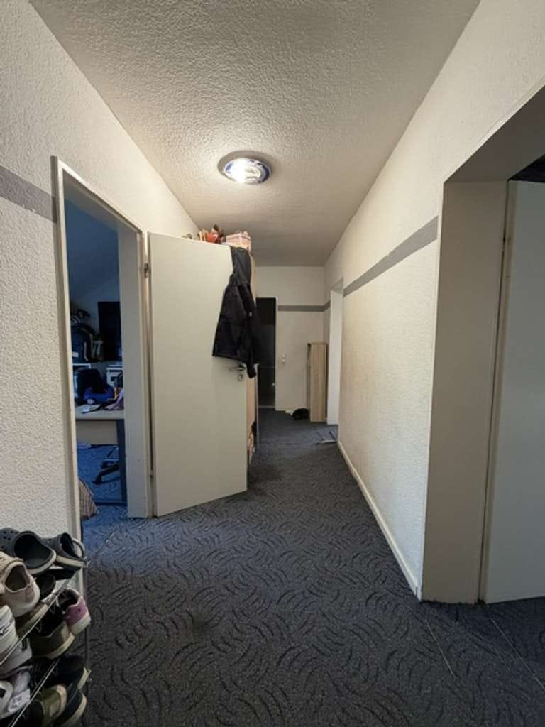 Immobilie in Mettmann - Renovierungsbedürftige 3-Zimmer Dachgeschosswohnung zur Kapitalanlage in Mettmann - Bild 1