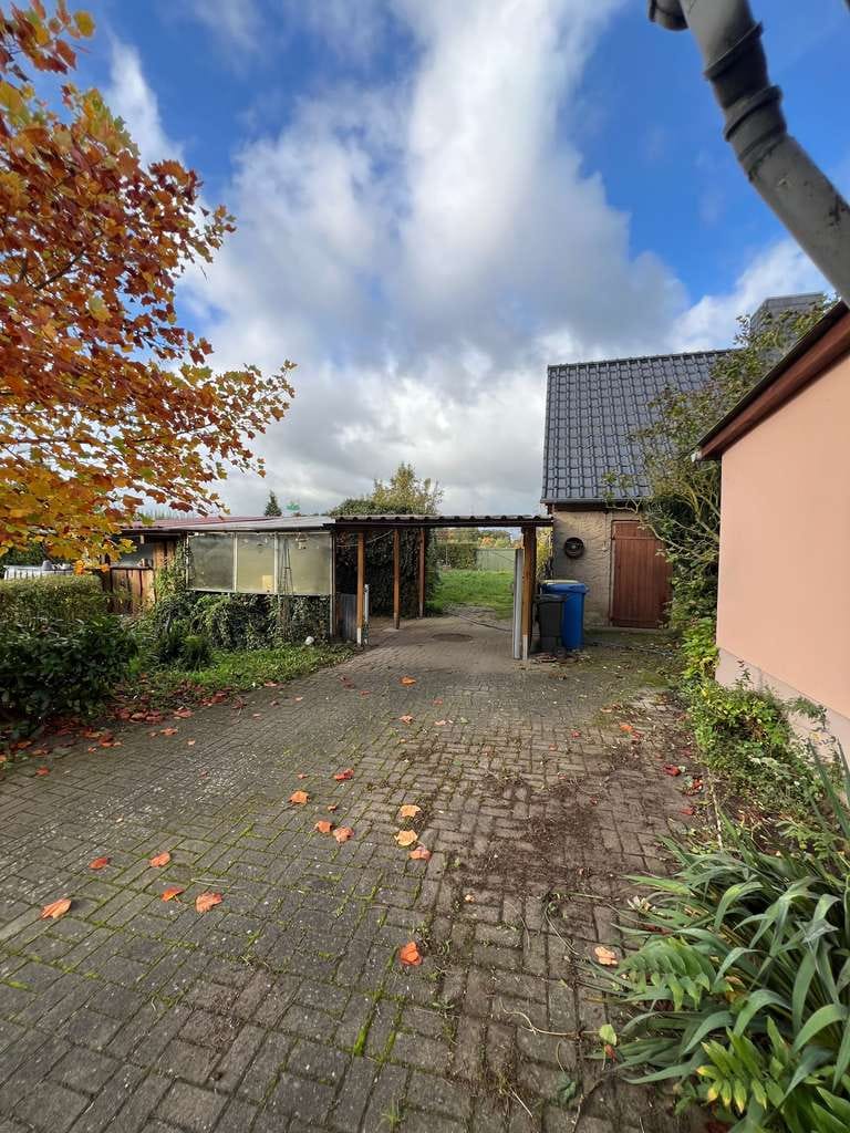 Immobilie in Wittstock/Dosse - Charmante Doppelhaushälfte mit großem Grundstück und viel Potenzial in Wittstock/Dosse - Bild 1