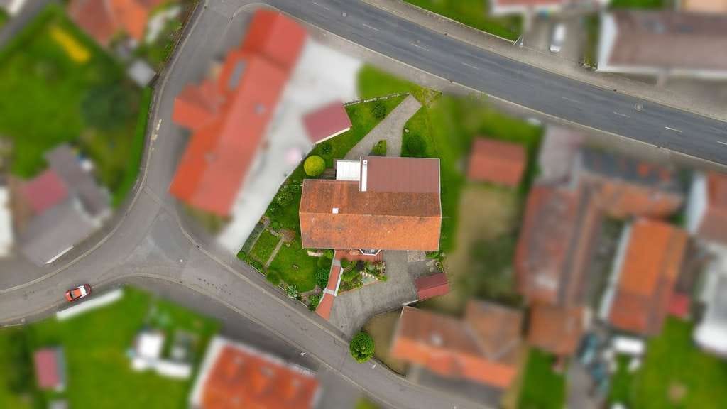 Immobilie in Grebenhain - Charmantes Einfamilienhaus mit viel Platz für die Familie in Ilbeshausen - Bild 1
