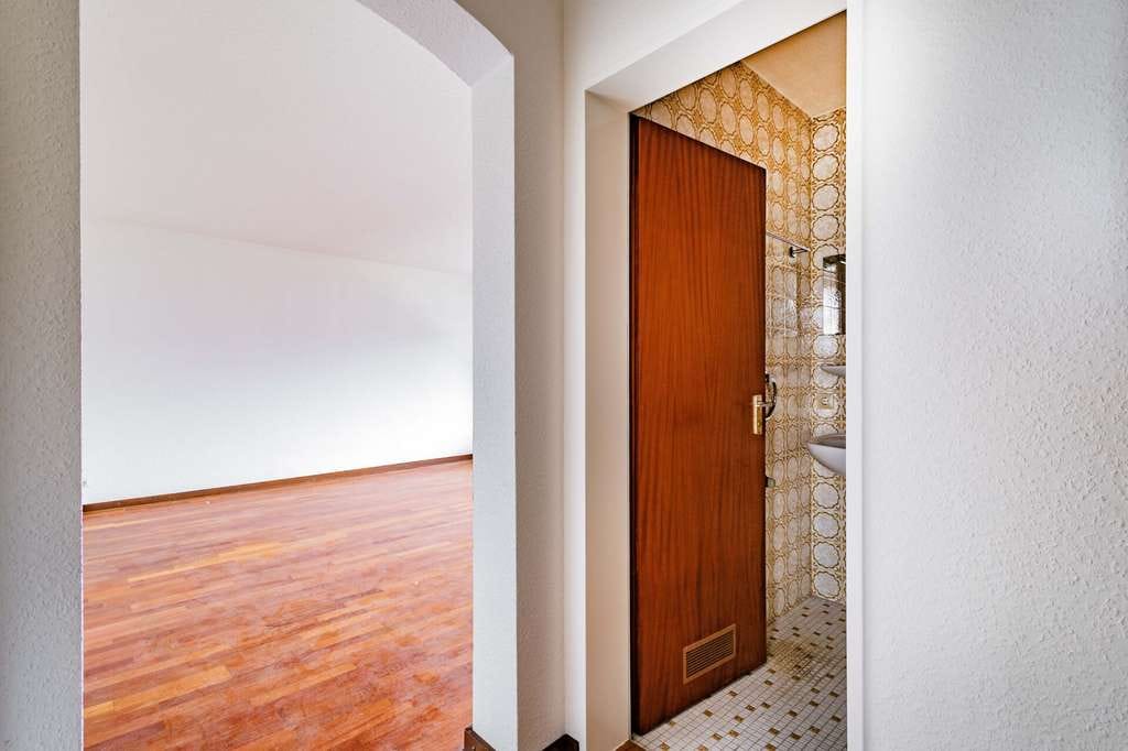 Immobilie in Emmendingen - Gemütliche 1-Zimmer-Wohnung mit großem Balkon in zentraler und ruhiger Lage von Emmendingen - Bild 4