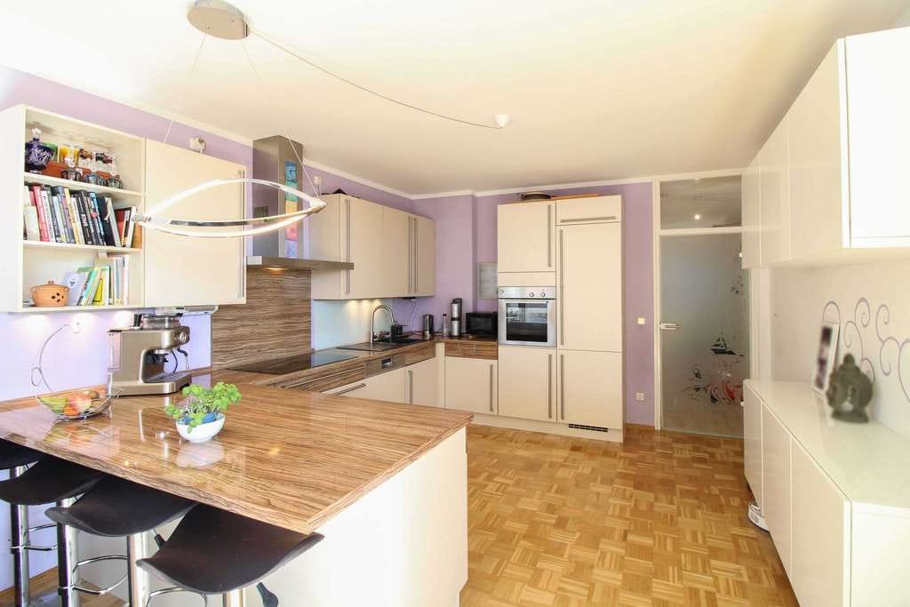 Immobilie in Putzbrunn - Bezugsfrei! Inklusive Bergpanorama: 5-Zi.-Wohnung in Putzbrunn mit 3 Dachterrassen (Südausrichtung)! - Bild 4