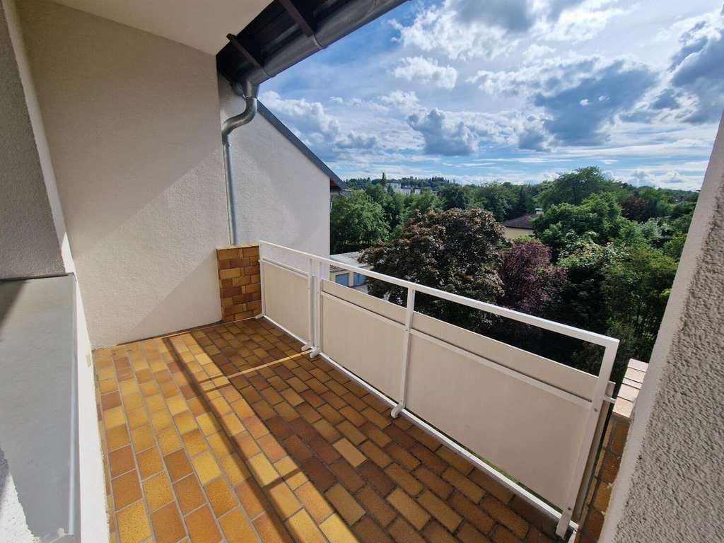 Immobilie in Hof - 2-Zimmer-Eigentumswohnung mit Balkon in gepflegter Wohnanlage zu verkaufen! - Bild 1
