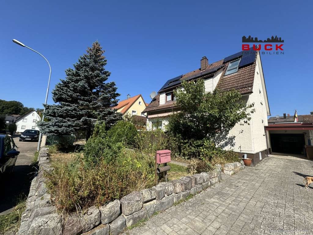 Immobilie in Steinheim am Albuch - Genau die richtige Größe...... Einfamilienhaus mit Garage und Garten - Bild 2