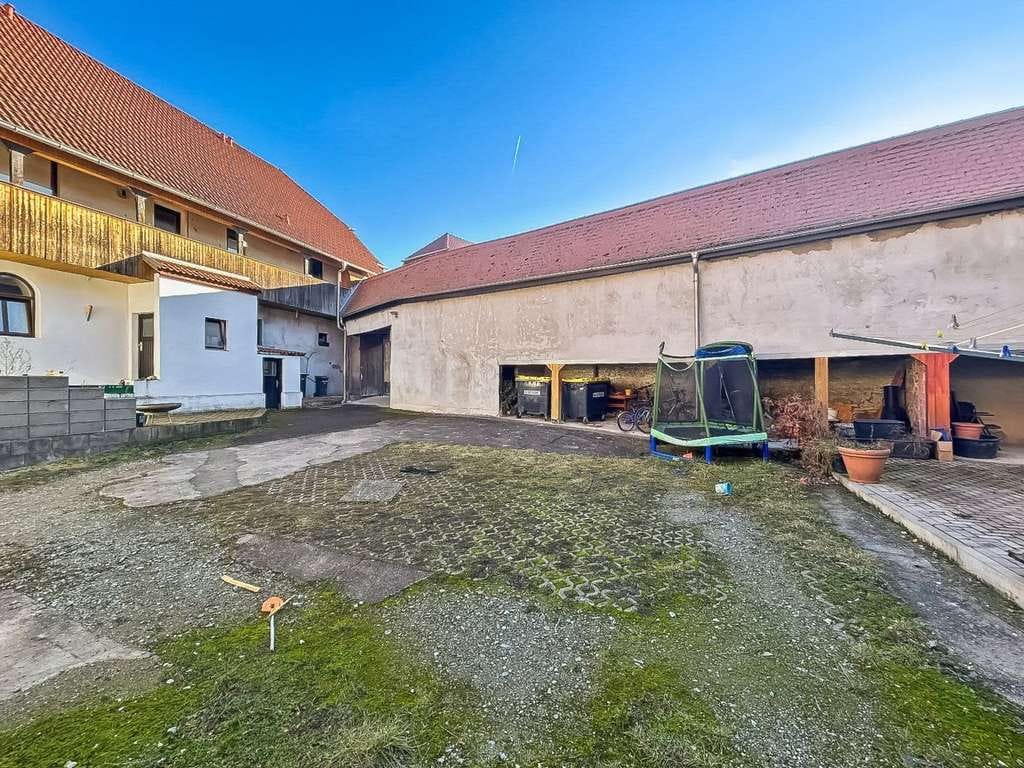 Immobilie in Magdala - Mehrfamilienhaus mit Nebengelass in Magdala - Bild 2