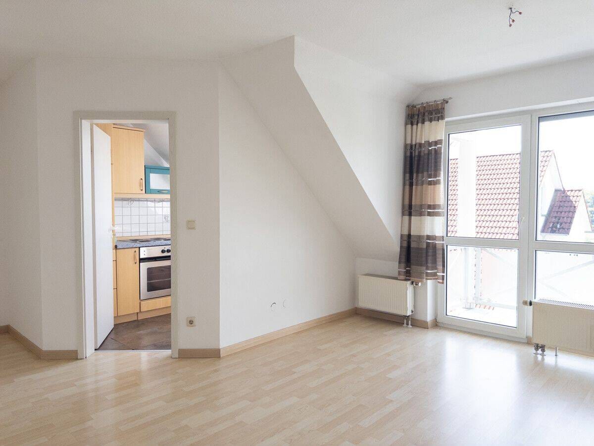Immobilie in Harburg (Schwaben) - Gemütliche Wohnung im DG mit Balkon und Stellplatz - Bild 1