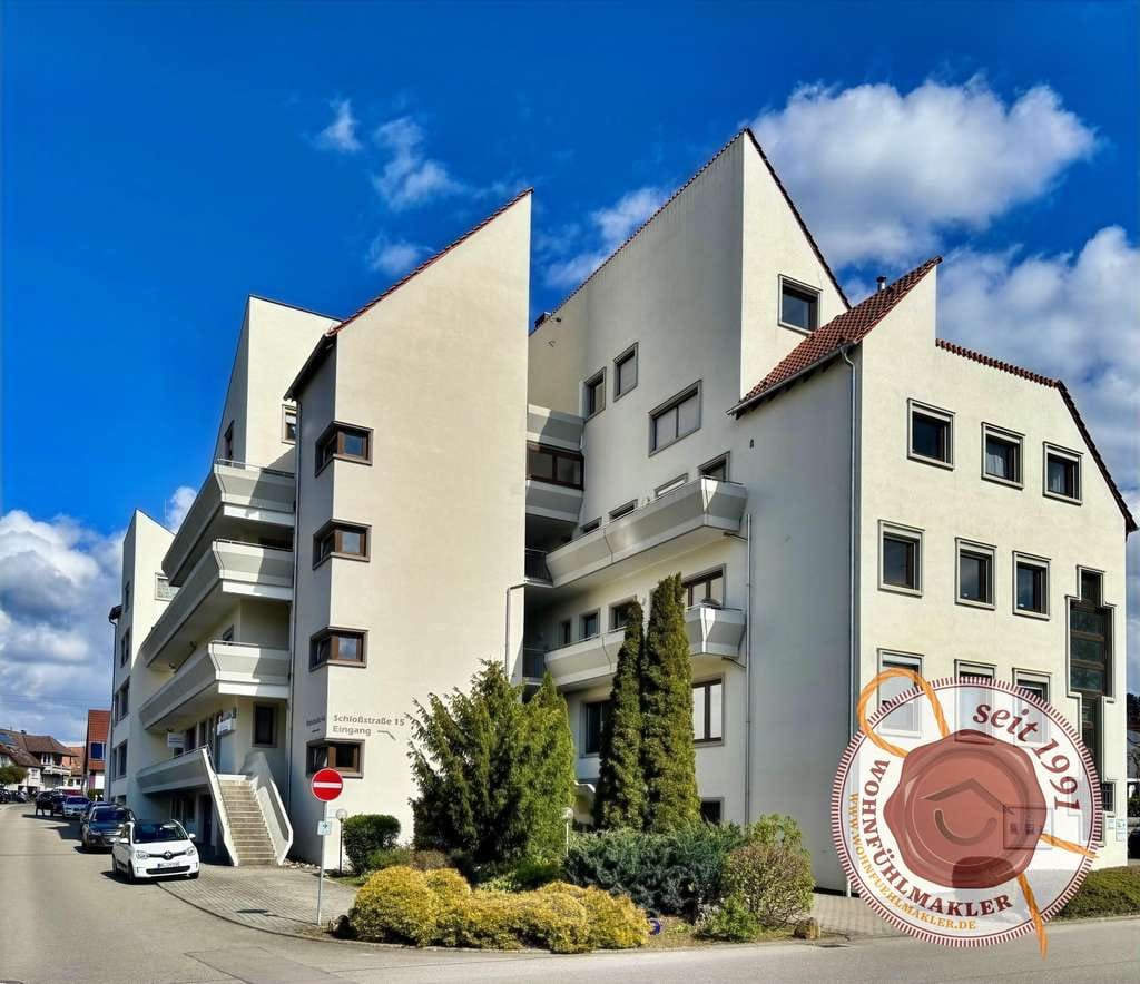 Immobilie in Geislingen - Sonnige 2-Zimmer-Dachgeschosswohnung mit gemütlichem Flair und Weitblick auf Geislingen - Bild 0