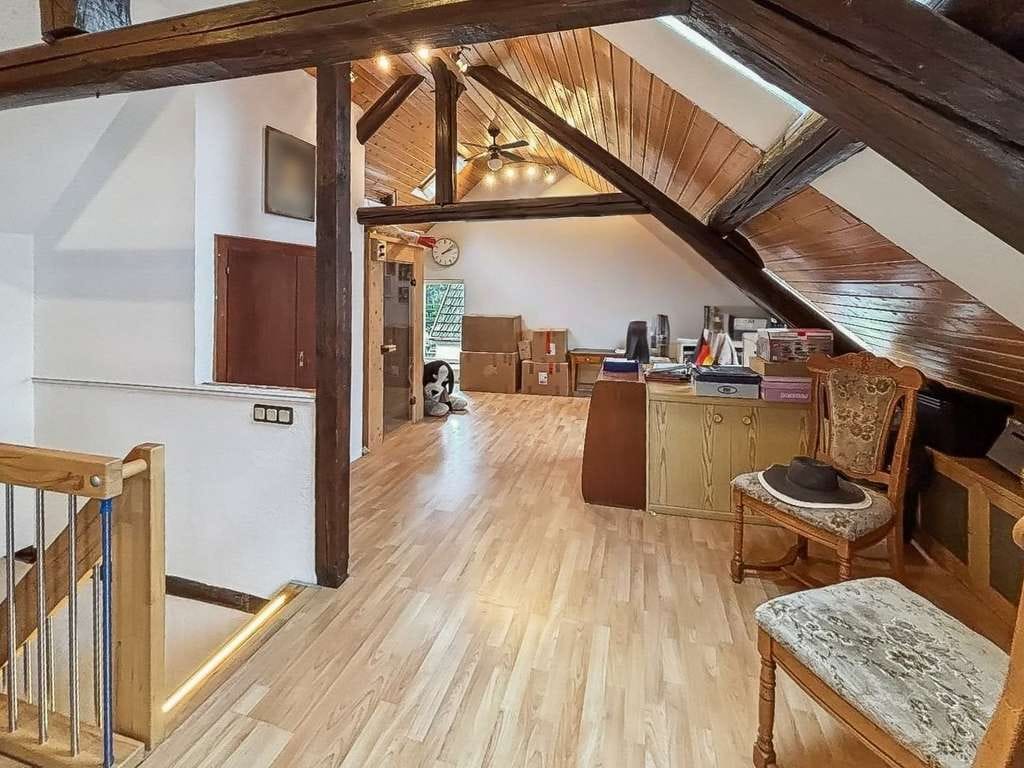 Immobilie in Riegelsberg - Gemütliches freistehendes Einfamilienhaus in schöne Wohnlage von Riegelsberg - sofort bezugsfrei! - Bild 2