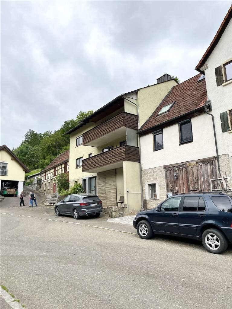 Immobilie in Creglingen - 1-2 Familienwohnhaus im Ausbau
in Creglingen - Münster - Bild 1
