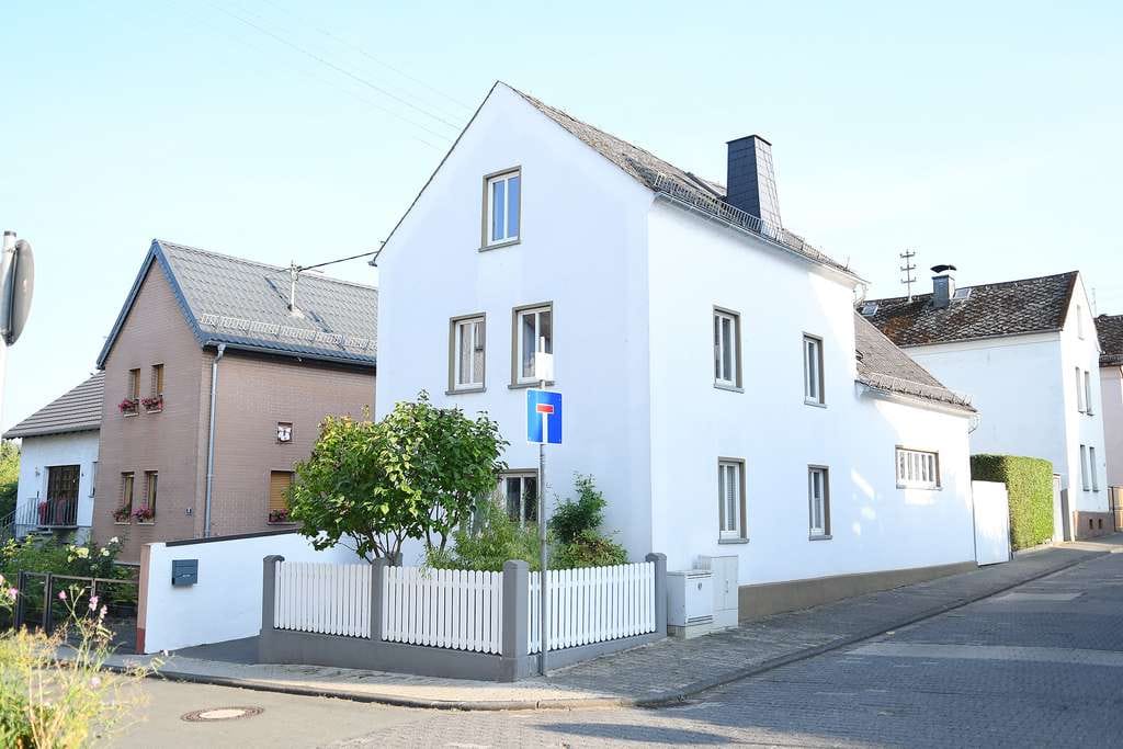 Immobilie in Elz - Liebevoll saniertes Einfamilienhaus in Elz - Bild 1