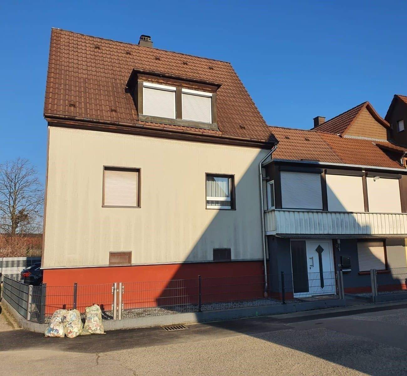 Immobilie in Emmendingen - Teningen TOP-Objekt -  guterhaltenes Einfamilienhaus mit Anbau - IDEAL für Anleger, Eigennutzer oder für die Großfamilie - Bild 0