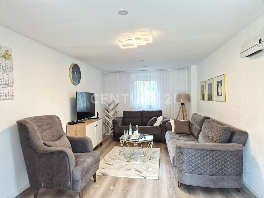 Immobilie in Egglkofen - ***Großzügiges 6-Zimmer-Einfamilienhaus für die ganze Familie*** - Bild 1