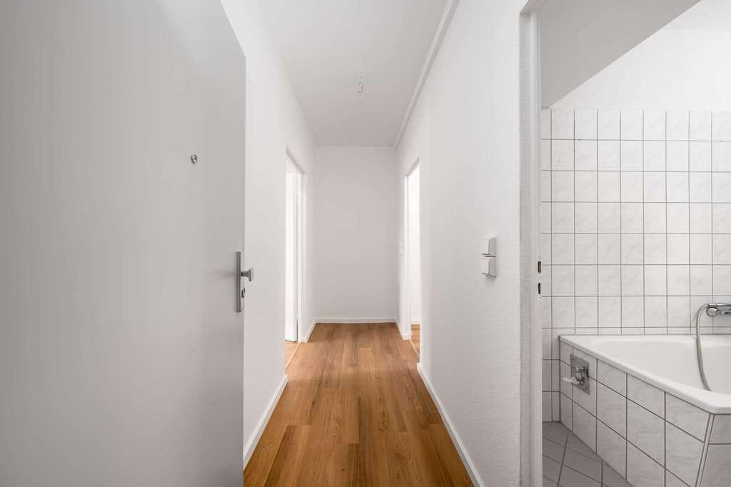 Immobilie in Luckenwalde - Frisch sanierte 2-Zi-Altbauwohnung in Luckenwalde – bezugsfrei, 50 m², 43 Min nach Berlin - Bild 1