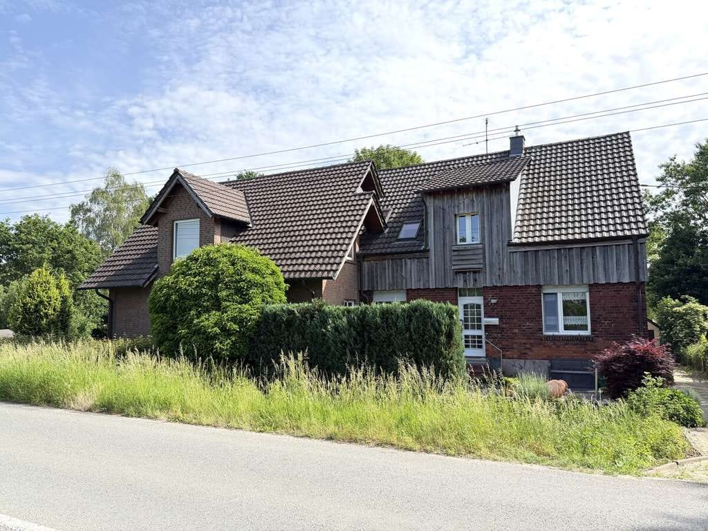 Immobilie in Schermbeck - Viel Platz für Mehrgenerationenwohnen – Wohnanwesen in Schermbeck-Üfte - Bild 2