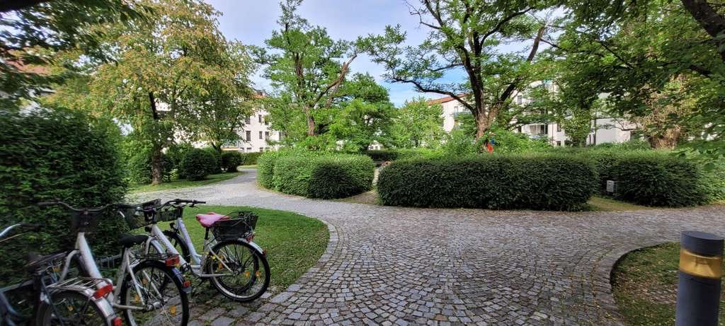 Immobilie in Taufkirchen - Gelegenheit! Schicke zwei-Zimmer-Wohnung mit Terrasse - Bild 2