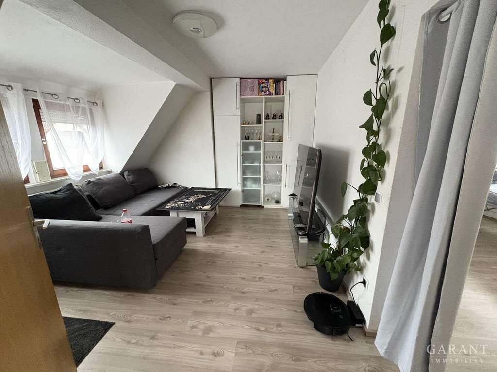 Immobilie in Mutlangen - Gemütliche 3 Zimmer-DG-Wohnung mit Balkon - Kapitalanlage oder Eigenheim? - Bild 3