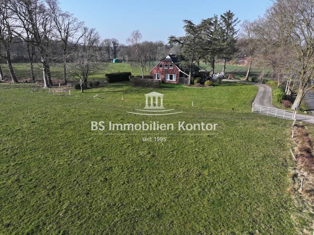 Immobilie in Stedesdorf - Esens! Einfamilienhaus auf einem 18.000qm gr. Grundstück! - Bild 0