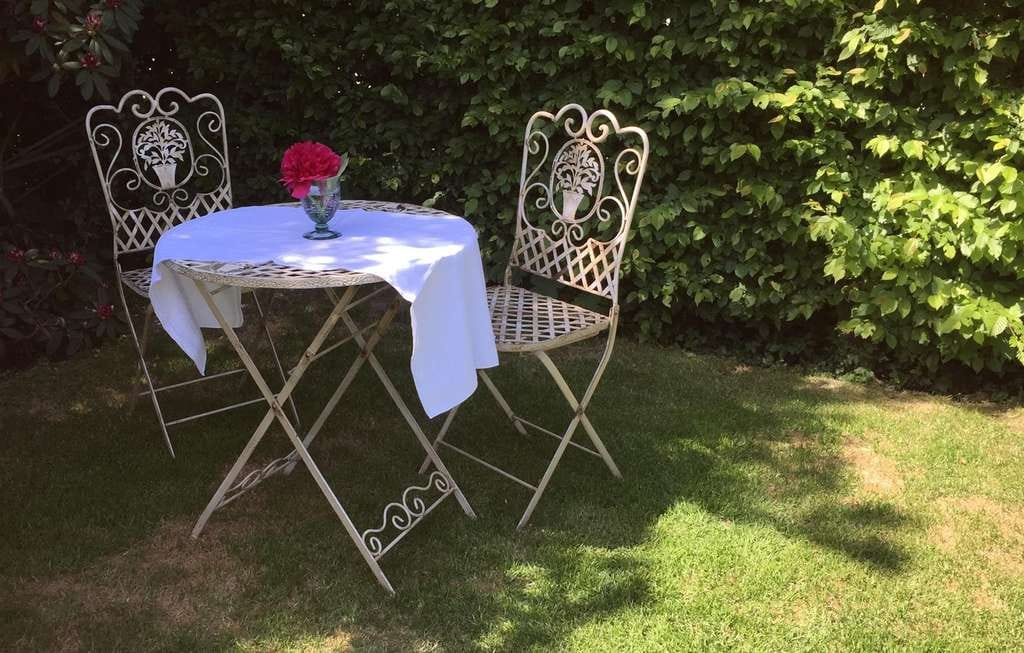 Immobilie in Heidenrod - Tolle Gelegenheit - Einziehen & wohlfühlen! Großes Einfamilienhaus mit großem Garten und Kamin - Bild 1