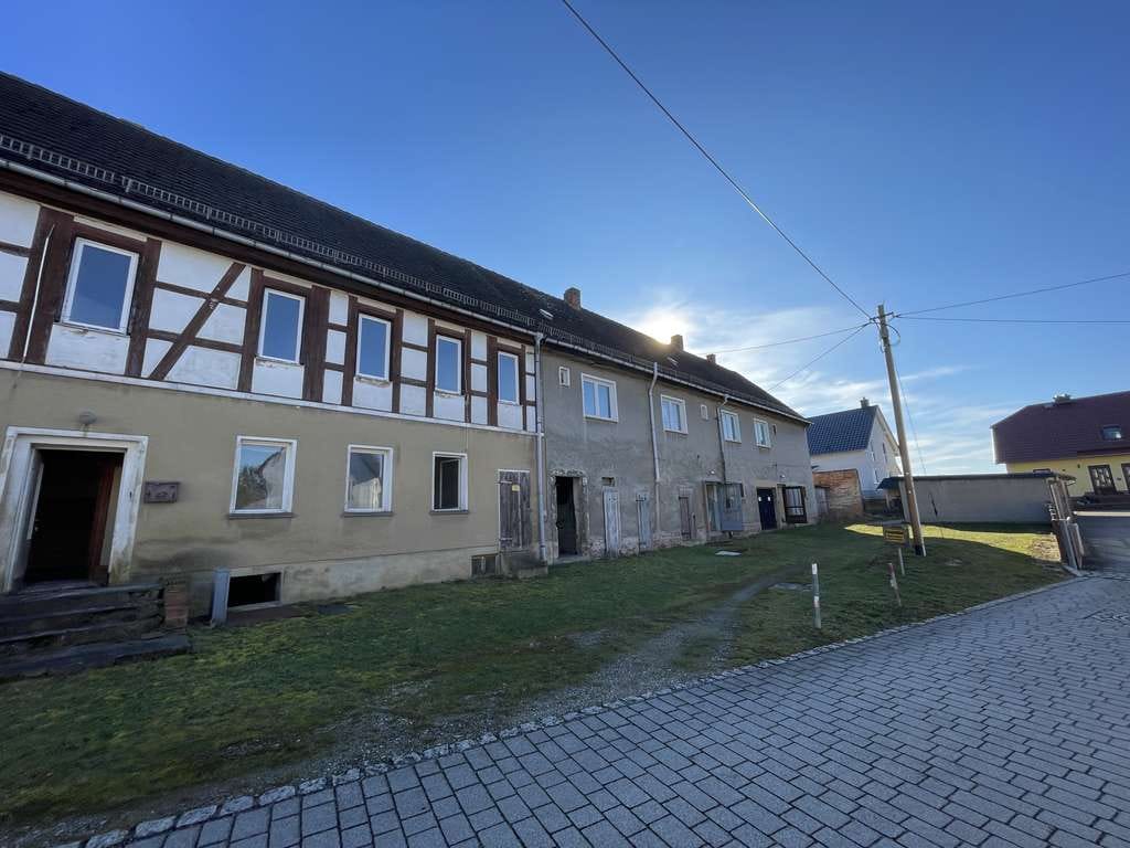 Immobilie in Hohenmölsen - 430m² Wohnfläche mit Fachwerk+200m² Gewölbeanteil auf 1260 m² mit Garten nahe Mondsee in Hohenmölsen - Bild 1