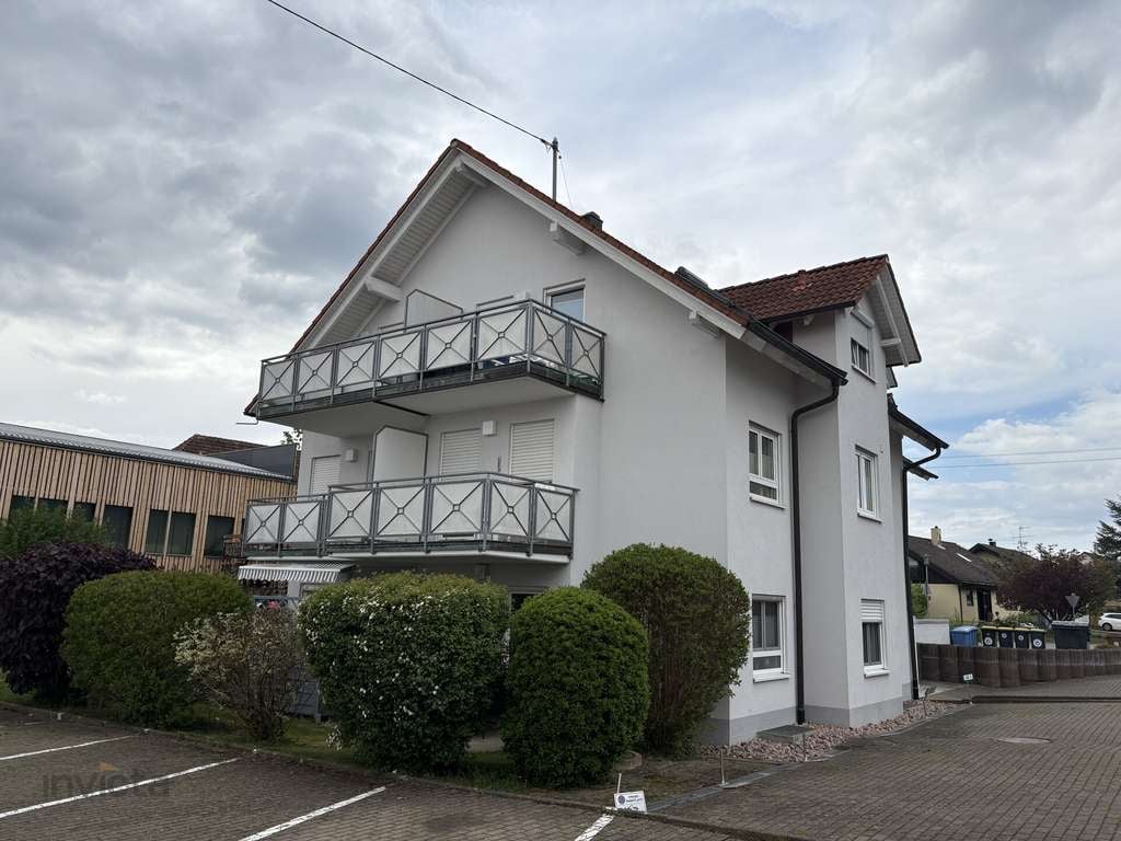 Immobilie in Aldingen - Gepflegte Wohnung mit Balkon & TG-Stellplatz in Aldingen-Aixheim - Bild 1