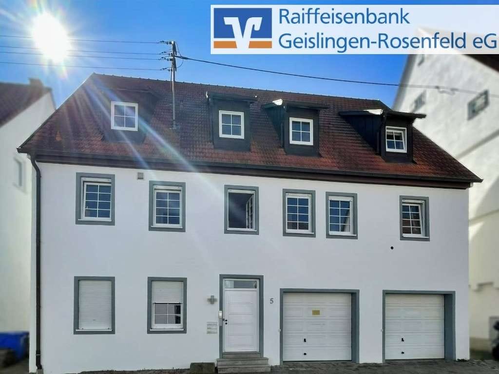 Immobilie in Rosenfeld - Viel Platz & Potential: 4-Zimmer-Wohnung im Dachgeschoss mit ausbaubarem Dachspitz! - Bild 0