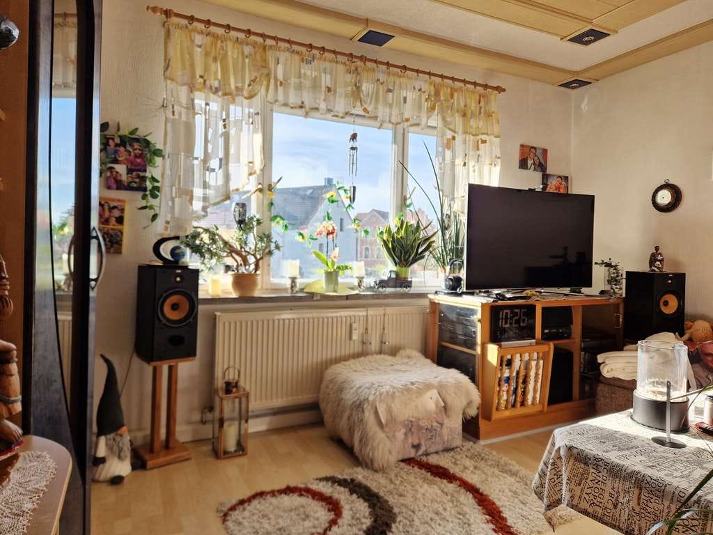 Immobilie in Göhren - Familienfreundliches Haus in Nobitz - teilweise Modernisiert und viel Platz - Bild 2