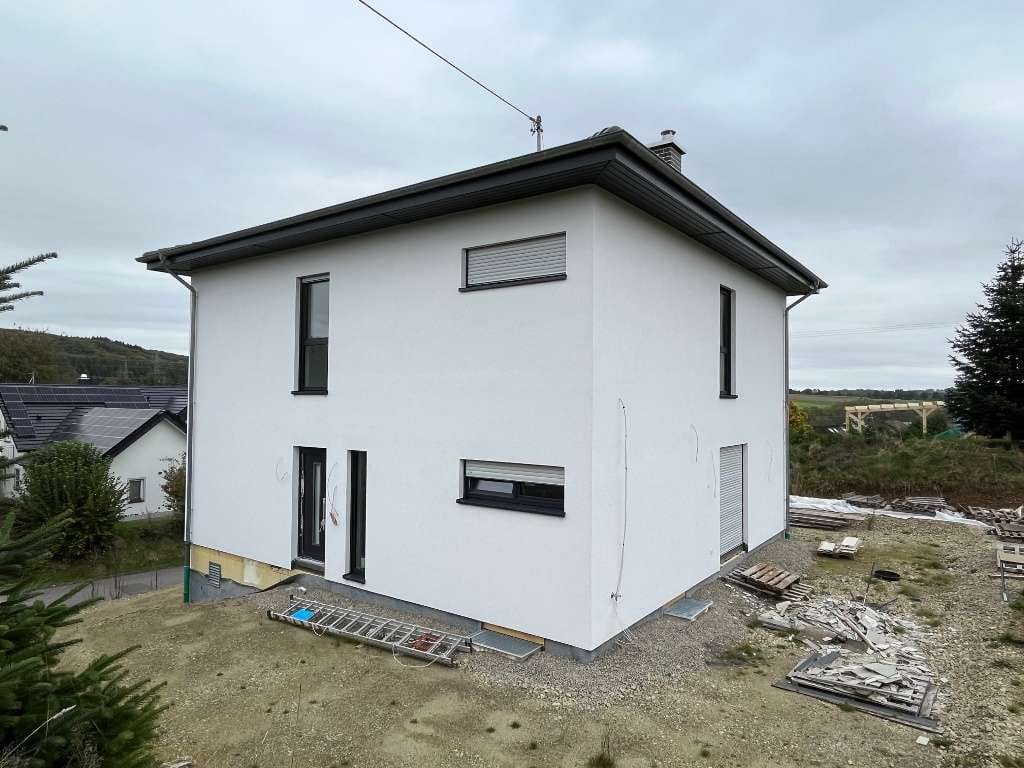 Immobilie in Geichlingen - Einfamilienhaus mit integrierter Doppelgarage
-sofort bezugsfertig- - Bild 0