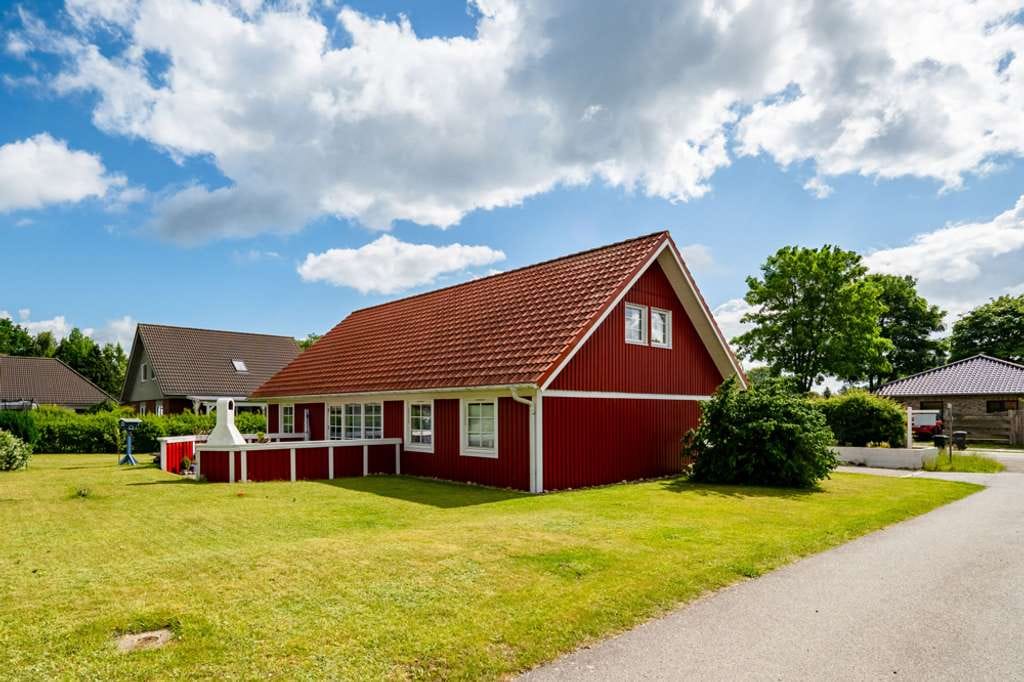 Immobilie in Goldebek - Schwedisches Flair im Herzen Nordfrieslands: modernisiertes Einfamilienhaus mit Ausbaureserve. - Bild 2
