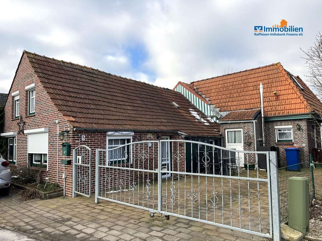Immobilie in Wittmund - Wohnhaus mit Potential direkt an der Harle - Bild 0