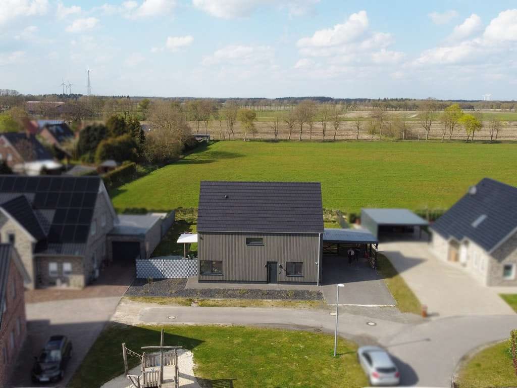 Immobilie in Bockhorst - Modernes Ökohaus mit Tageslichtbädern & Kamin – Exklusives Wohnen in familienfreundlicher Umgebung - Bild 0