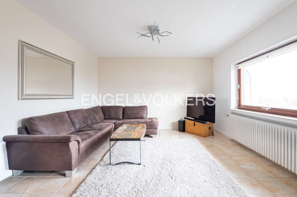 Immobilie in Wachenheim an der Weinstraße - Familienhaus in ruhiger Lage mit Südgarten und mit schönem Blick! - Bild 1