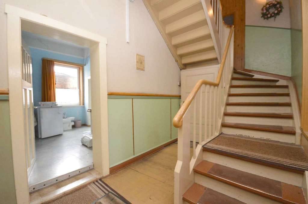 Immobilie in Schladen-Werla - Historisches Fachwerk-Stadthaus zum Sanieren mit kleinem Innenhof + Ausbaureserve... - Bild 4