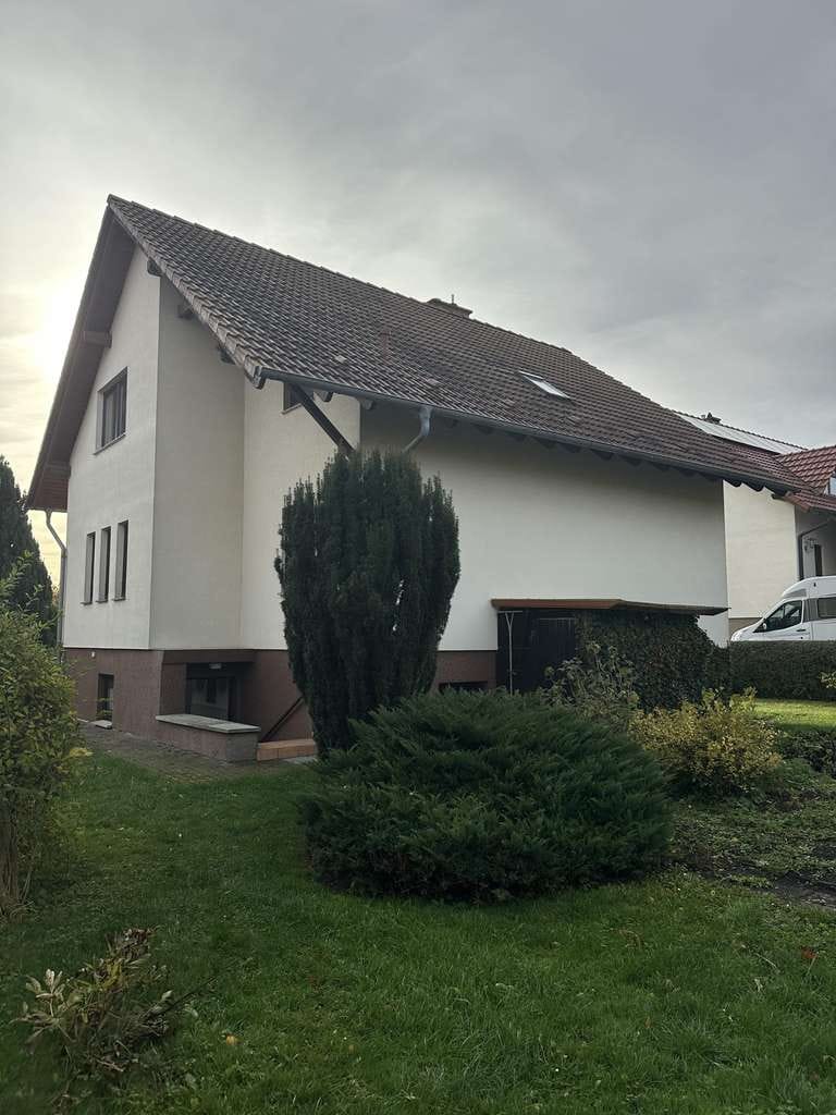 Immobilie in Waltershausen - Großzügiges Zuhause und perfektes Familienidyll - Bild 2