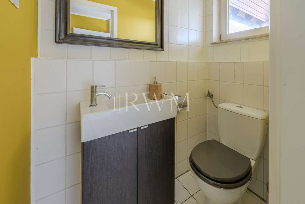 Immobilie in Altdorf - 4,5-Zimmer-Maisonette mit Galerie, Balkon und 2 Stellplätzen in ruhiger Lage nahe Schönbuch - Bild 3