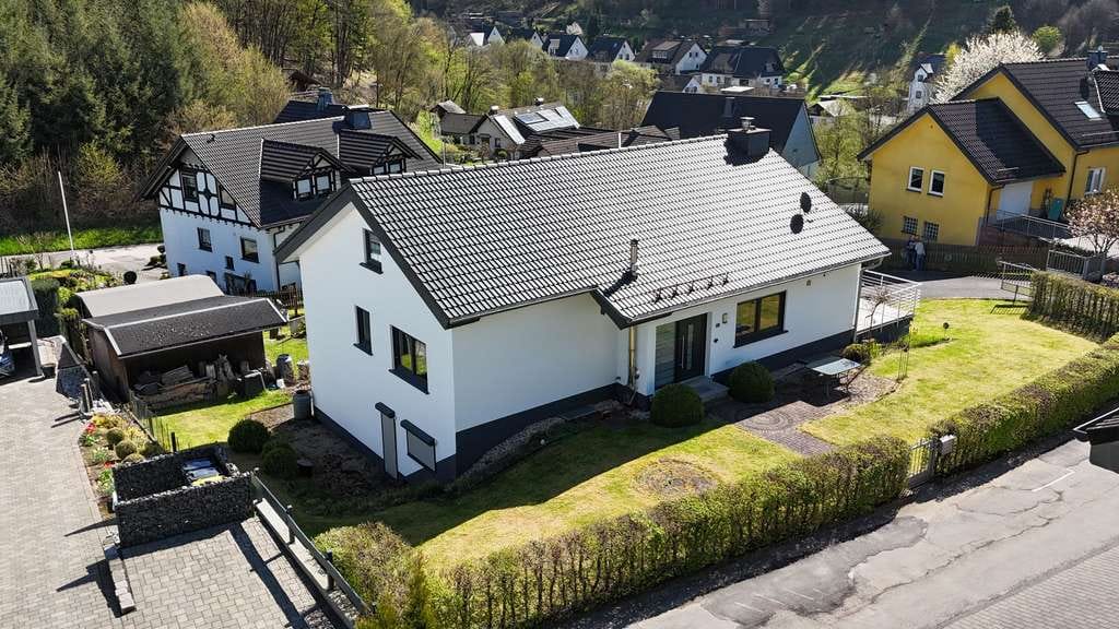 Immobilie in Attendorn - EFH mit ELW - modernisiert, groß und schön - Bild 4