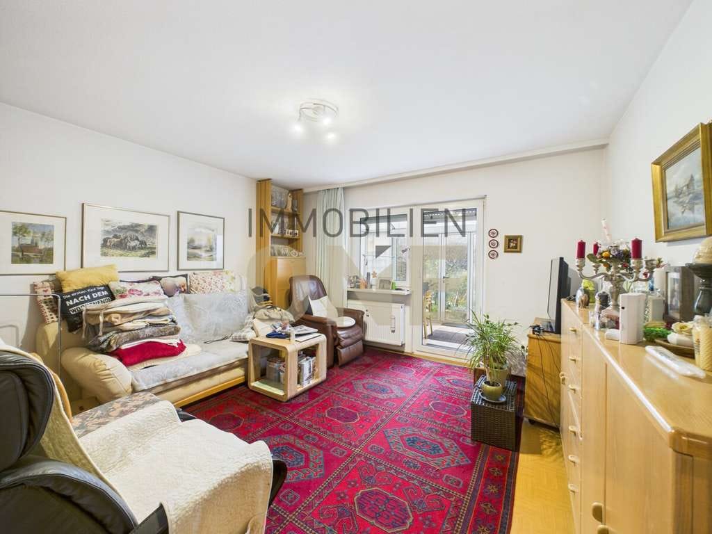Immobilie in Pentling - Zweifamilienhaus mit Ausbaureserve und großem Grundstück in bevorzugter Lage - Bild 4