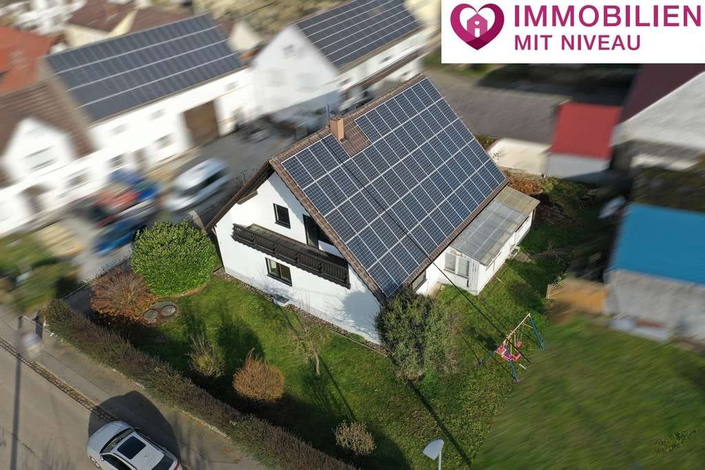 Immobilie in Lutzingen - Volltreffer! Bungalowartiges Ein- oder Zweifamilienhaus mit Ausbaureserve in Lutzingen! - Bild 0