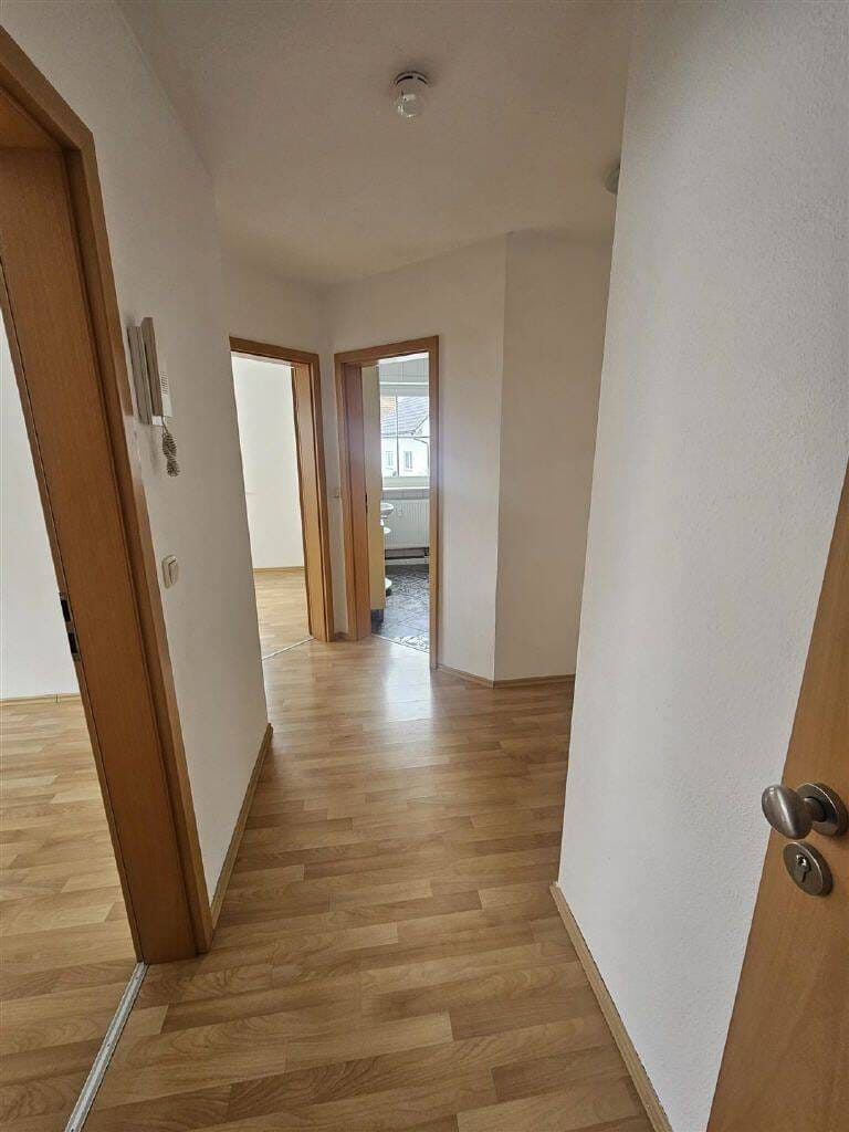 Immobilie in Geisenhausen - 2,5-Zimmer-Eigentumswohnung mit Südbalkon, Blick ins Grüne - Bild 4
