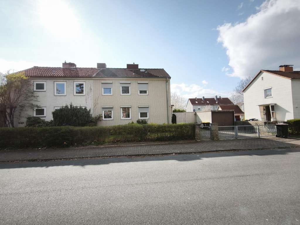 Immobilie in Neustadt am Rübenberge - Zentral gelegen mit Sanierungsbedarf - Bild 1