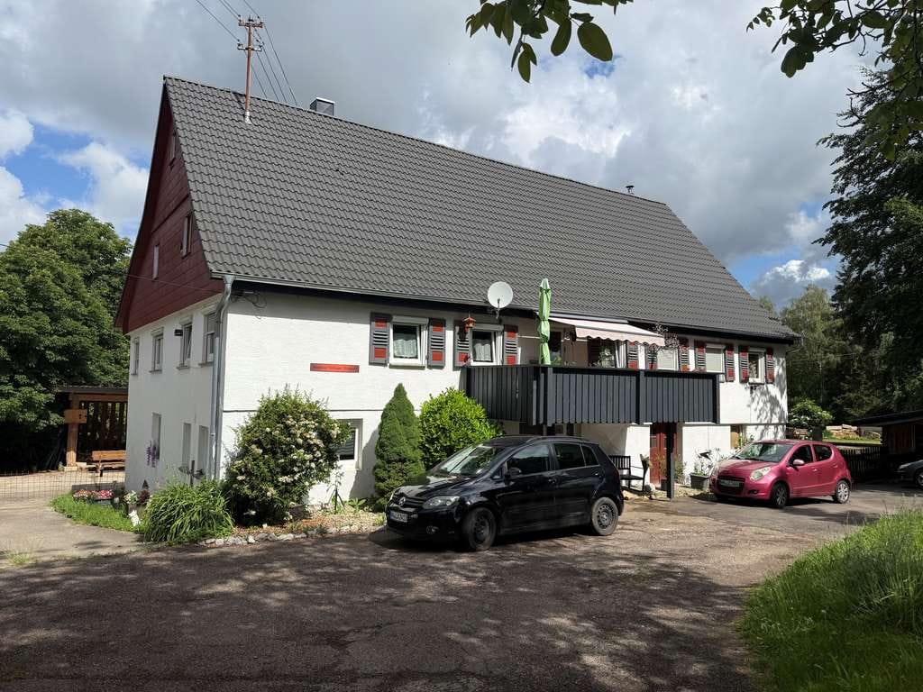Immobilie in Alfdorf - NATURLIEBHABER AUFGEPASST! Schönes Wohnhaus mit viel Platz bei Welzheim - Bild 0